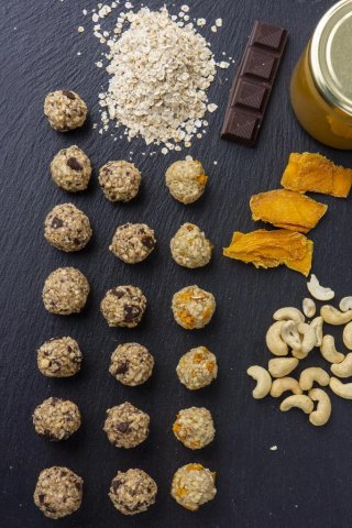 Früchte-Cashew-Kugeln
